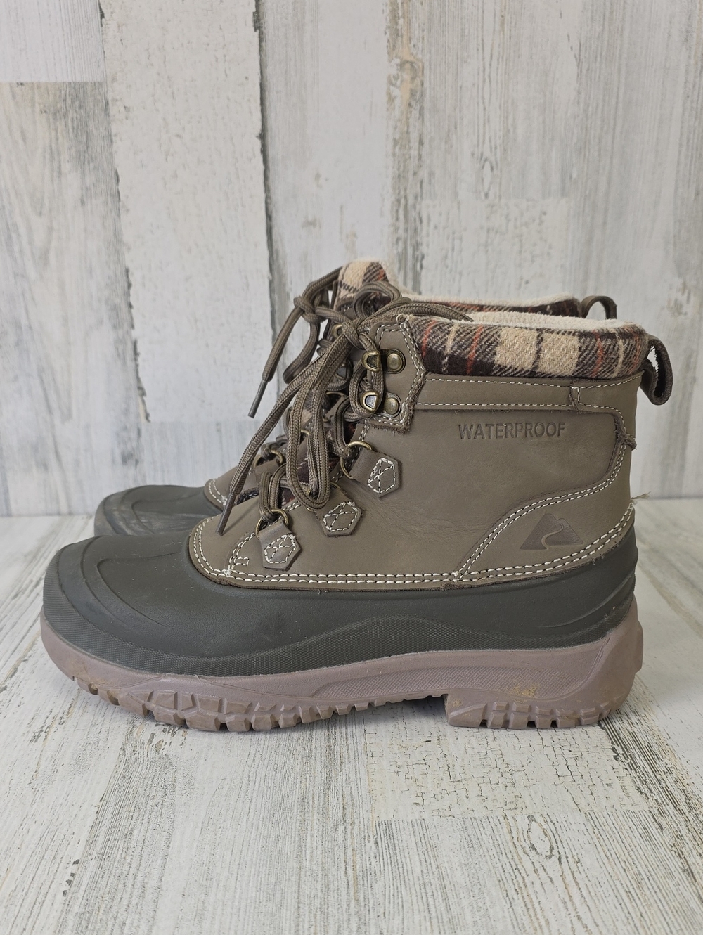Ozark Trail Women's Taupe Brown Waterproof Lace-Up Winter Boots Size 9